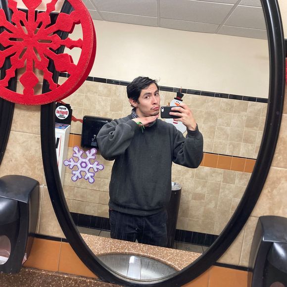 alex_manriquez